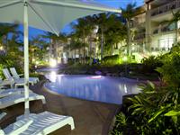 Swimming Pool Seating at Night – BreakFree Alexandra Beach