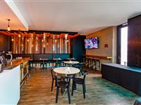 Restaurant Bar - BreakFree on Cashel