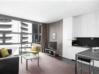 1 Bedroom Apartment - Mantra 100 Exhibition Melbourne