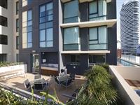 Barbeque and Seating Area - Mantra Broadbeach on the Park