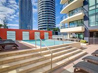 Pool Area - Mantra Broadbeach on the Park