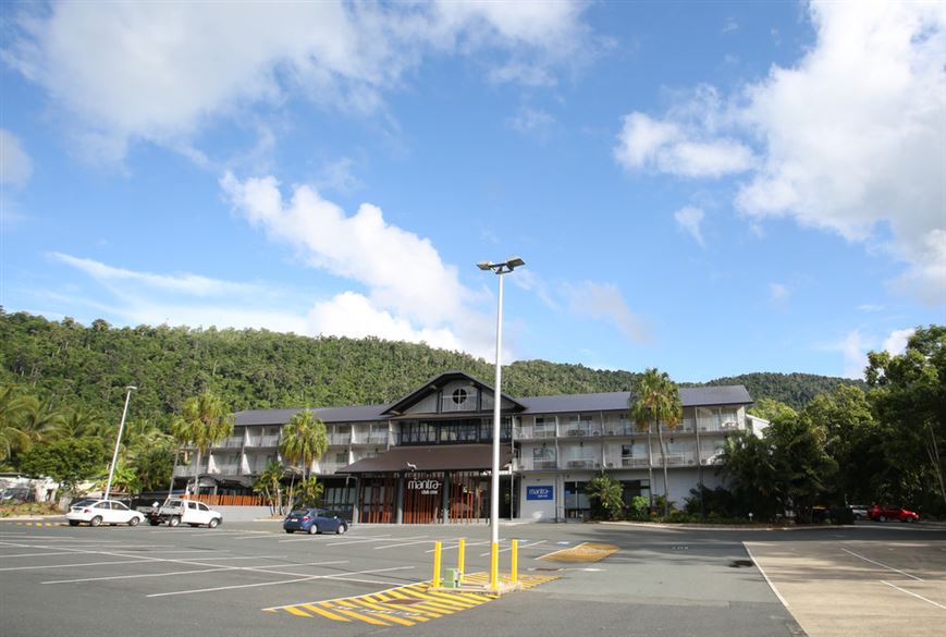 Mantra Croc Club Airlie 2025 - Main Image