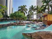 Swimming Pool - Mantra Crown Towers Surfers Paradise
