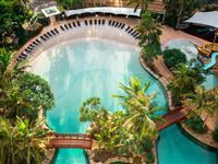 Swimming Pool - Mantra Crown Towers Surfers Paradise