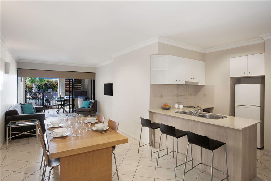2 Bedroom Dual Key Swim Out - Mantra Heritage Port Douglas