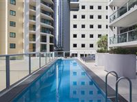 Swimming Pool - Mantra Midtown Brisbane