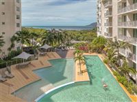Mantra-Trilogy-pool-9