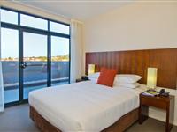 1 Bedroom Deluxe Ocean Apartment - Mantra Wollongong