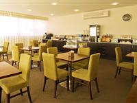 Breakfast Lounge - Mantra Wollongong