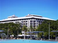 Exterior of Resort – Mantra Esplanade Cairns