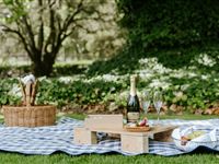 PeppersManorHousePicnicHampers1