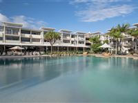 Lagoon pool with sandy beach - Peppers Salt Resort & Spa Kingscliff