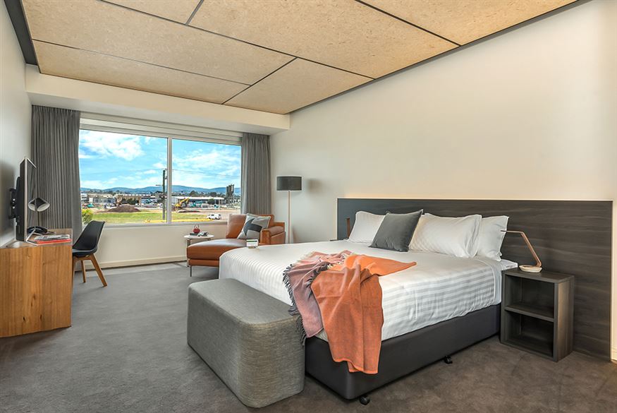 Tamar River Room - Peppers Silo Hotel