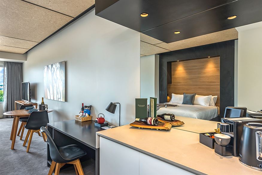 Tamar River Suite - Peppers Silo Hotel