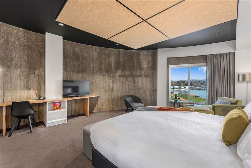 Gorge River Deluxe - Peppers Silo Hotel