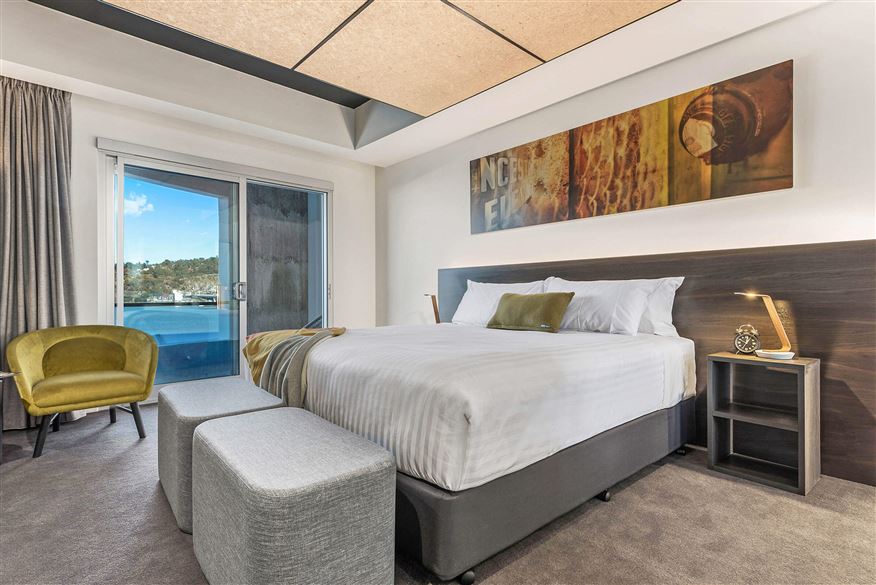 Gorge River Room - Peppers Silo Hotel