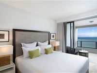 2 Bedroom Ocean View Apartment - Peppers Soul Surfers Paradise