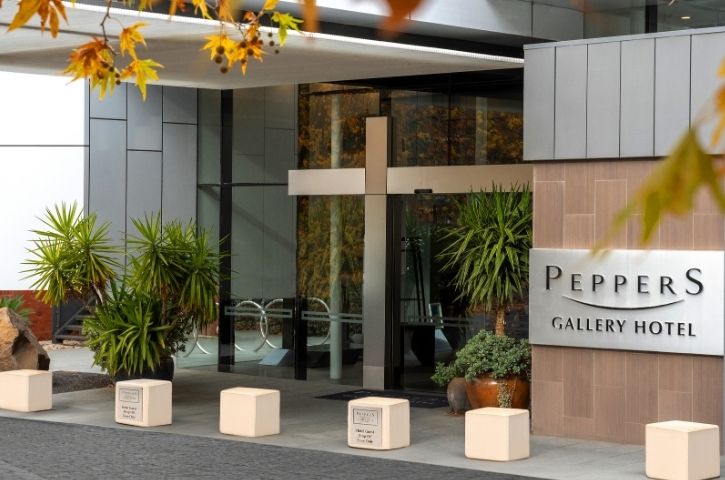 Peppers Gallery Hotel Exterior