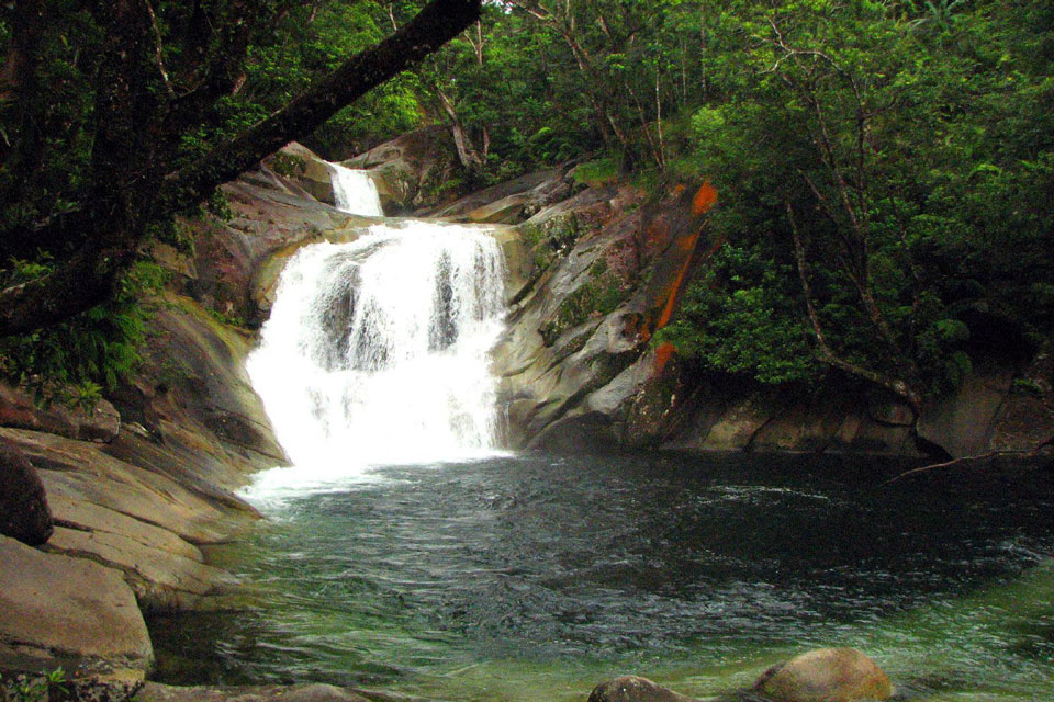 Nature walks and waterfalls close to Palm Cove