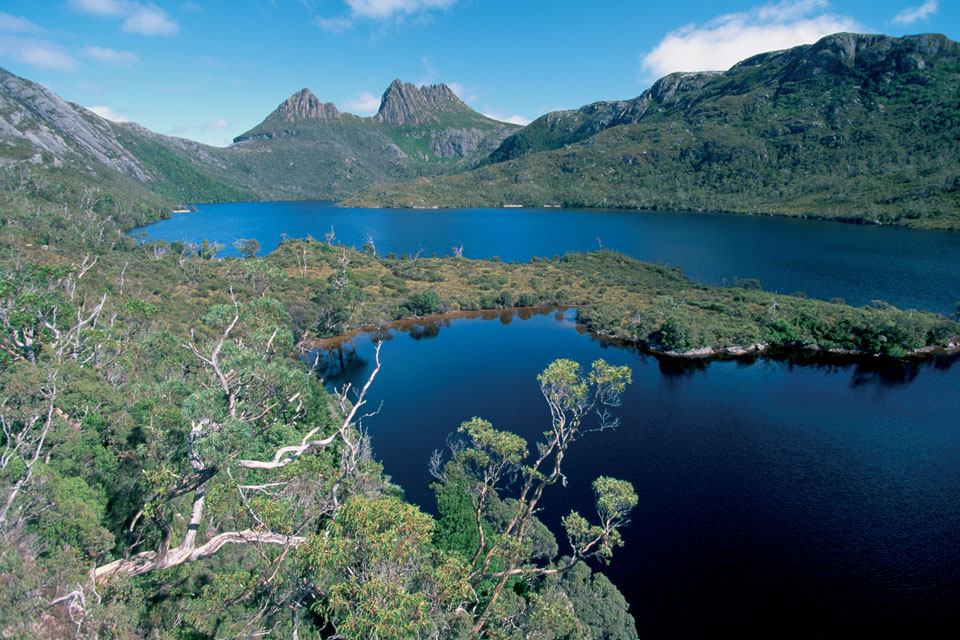 Explore National Parks Cradle Mountain