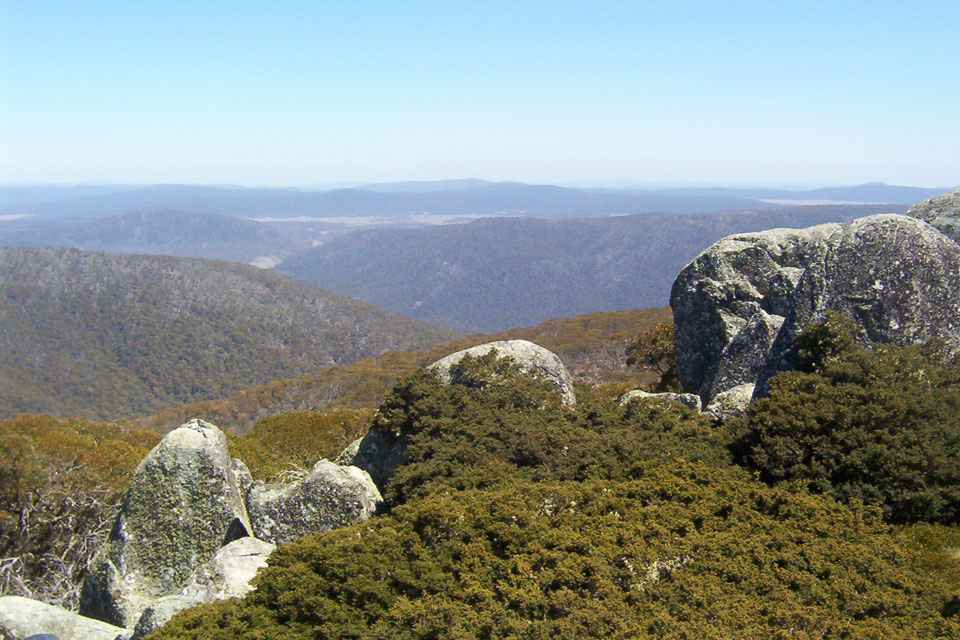 National Park scenic walks and drives in Canberra